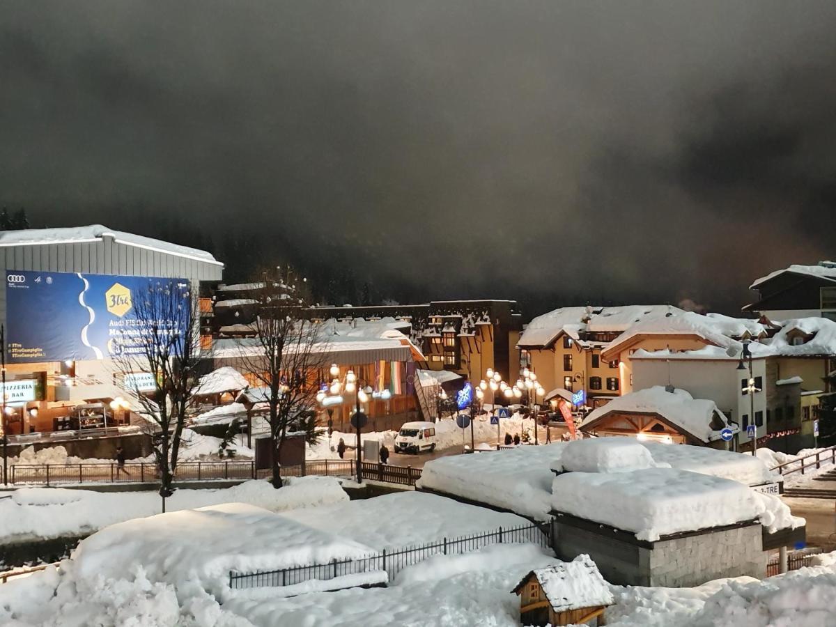 Hotel La Baita Мадонна-ди-Кампильо Экстерьер фото